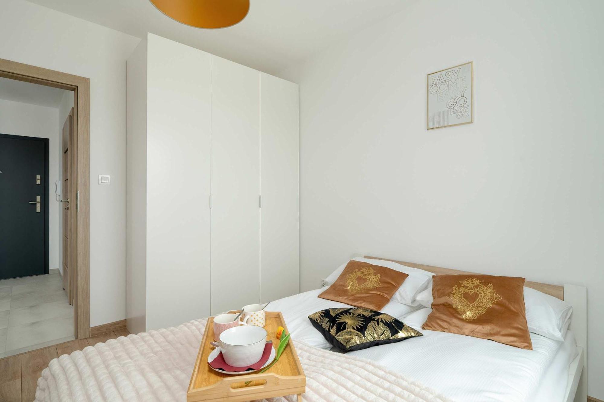 Jasny Blisko Lotniska Lawica W Poznaniu By Renters Posen