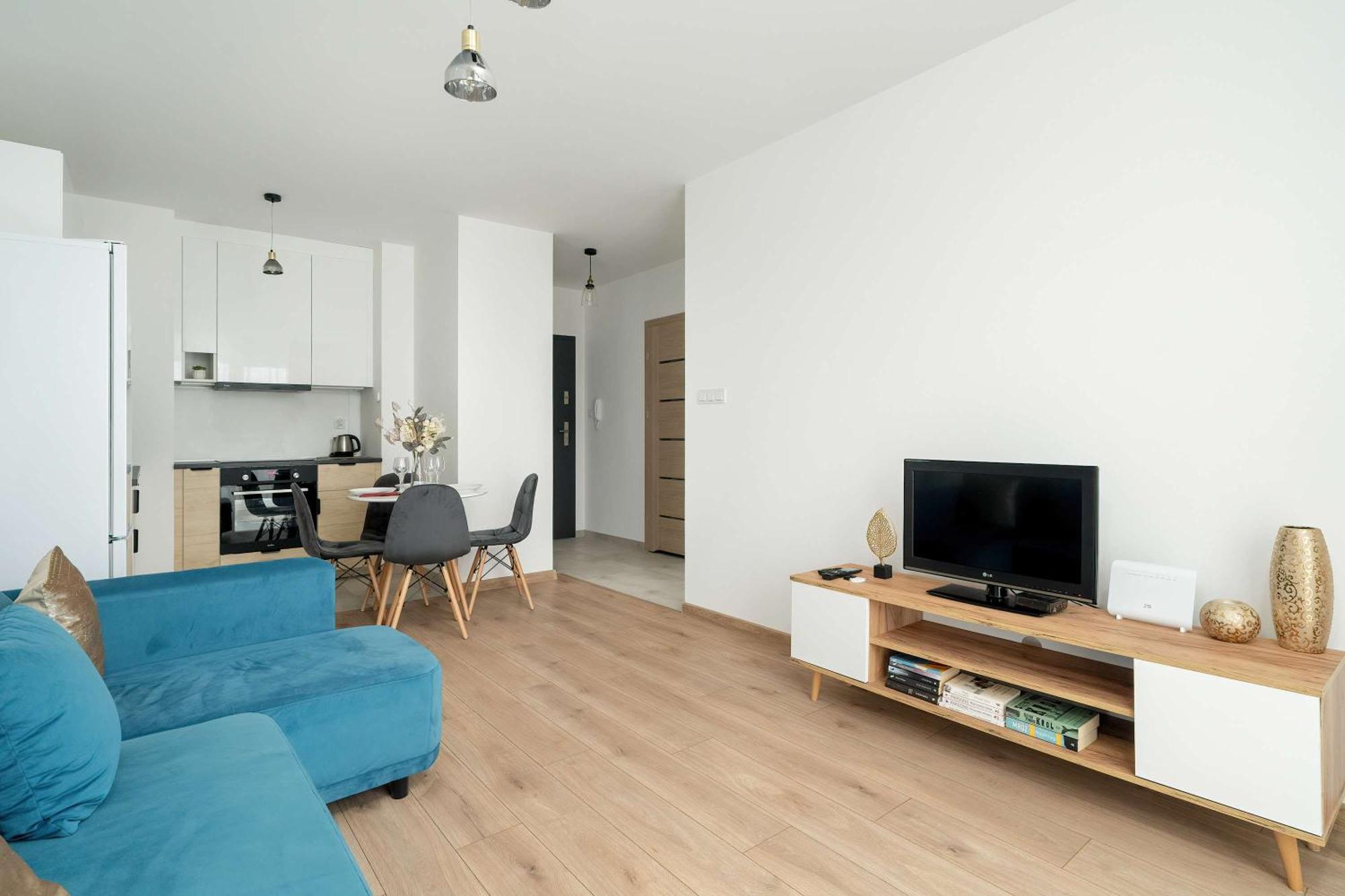 Jasny Blisko Lotniska Lawica W Poznaniu By Renters Apartment Posen